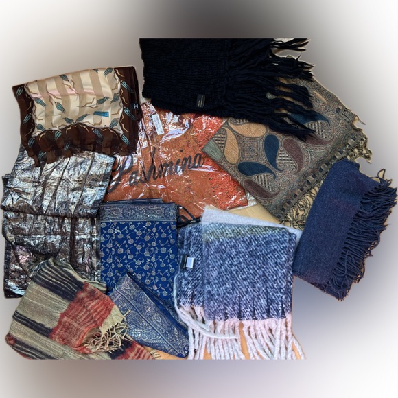 9️⃣🧣Lot of 9 Random Scarves-Varying Colors/Sizes/Brands/Materials/Conditions - Picture 17 of 17